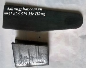 Chốt U là phụ kiện chống đứng và chốt dẹp là phụ kiện thanh giằng